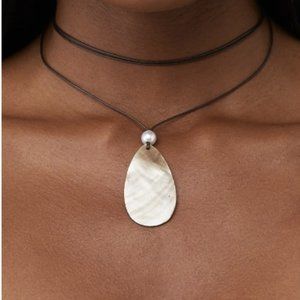 8 OTHER REASONS the pendant necklace